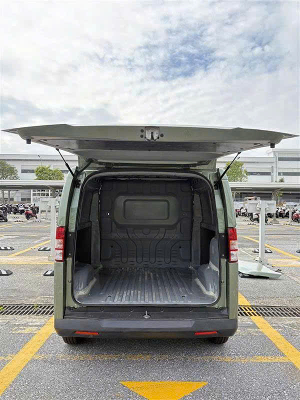 Vinfast ECVan – Xe Điện Thương Mại Đa Dụng Chuẩn Bị Ra Mắt | Tiết Kiệm – Thông Minh – Xanh Sạch (Demo)