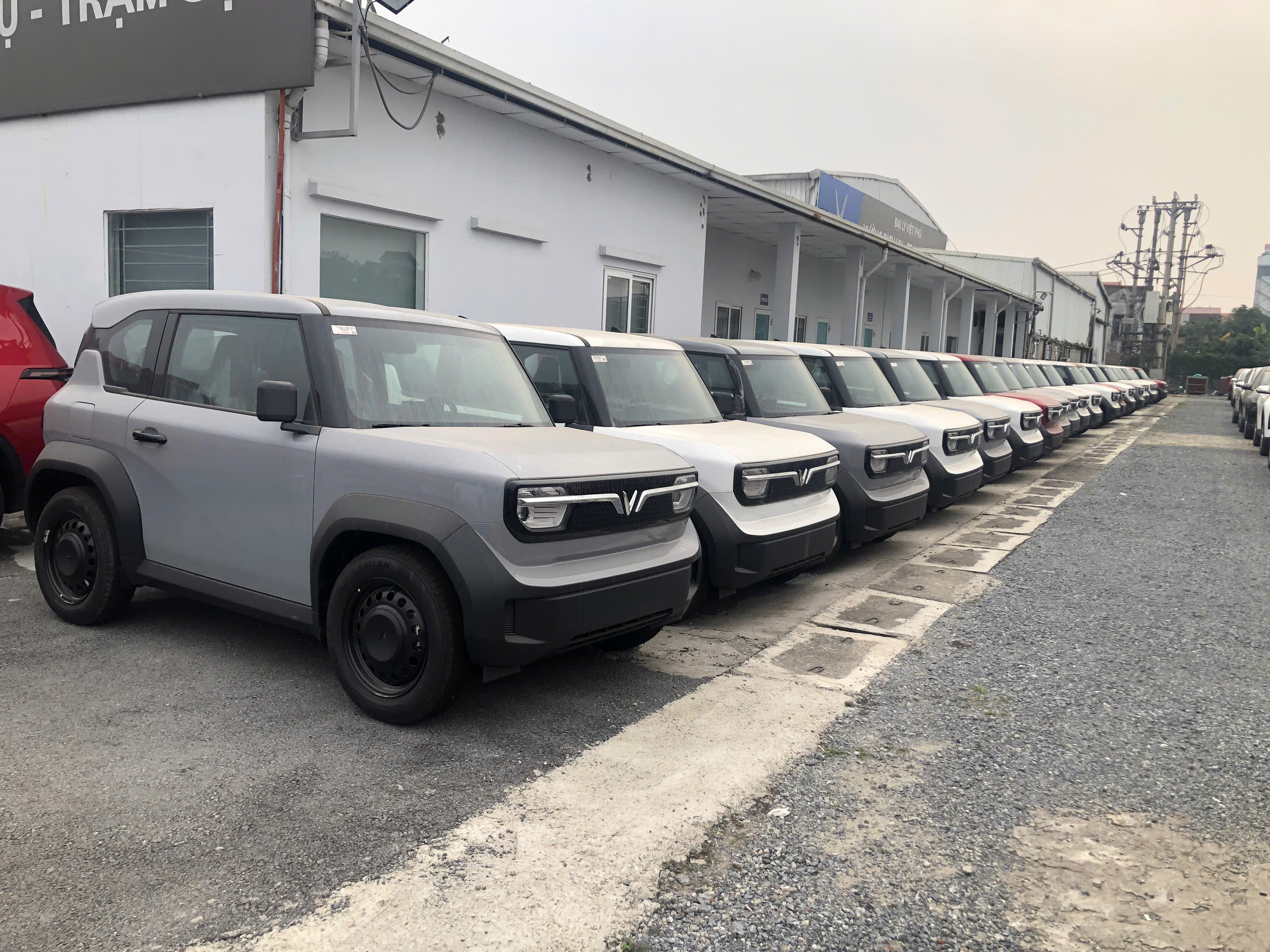 Giá Lăn Bánh VF3 2026