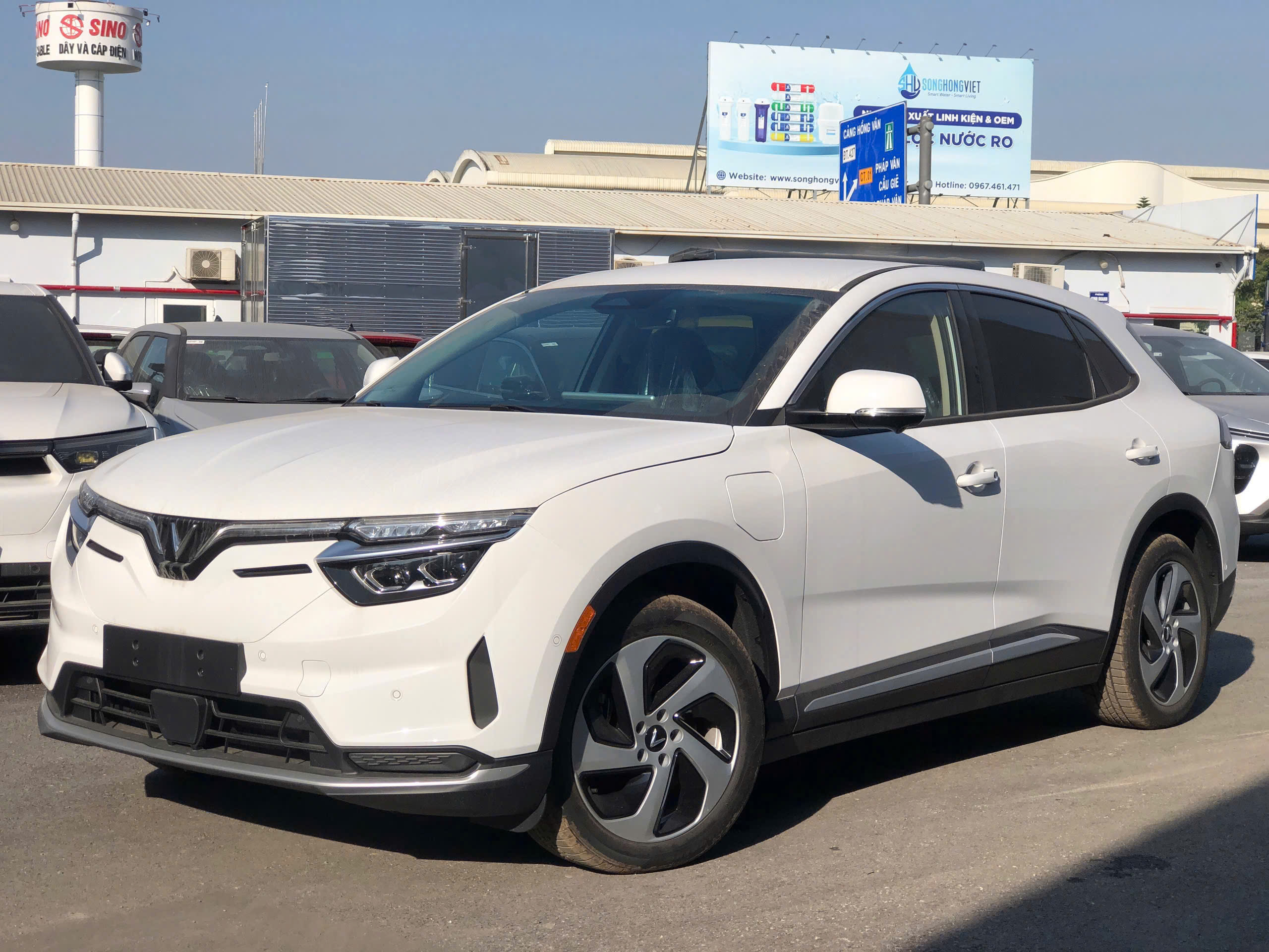 Vinfast Sơn Đồng