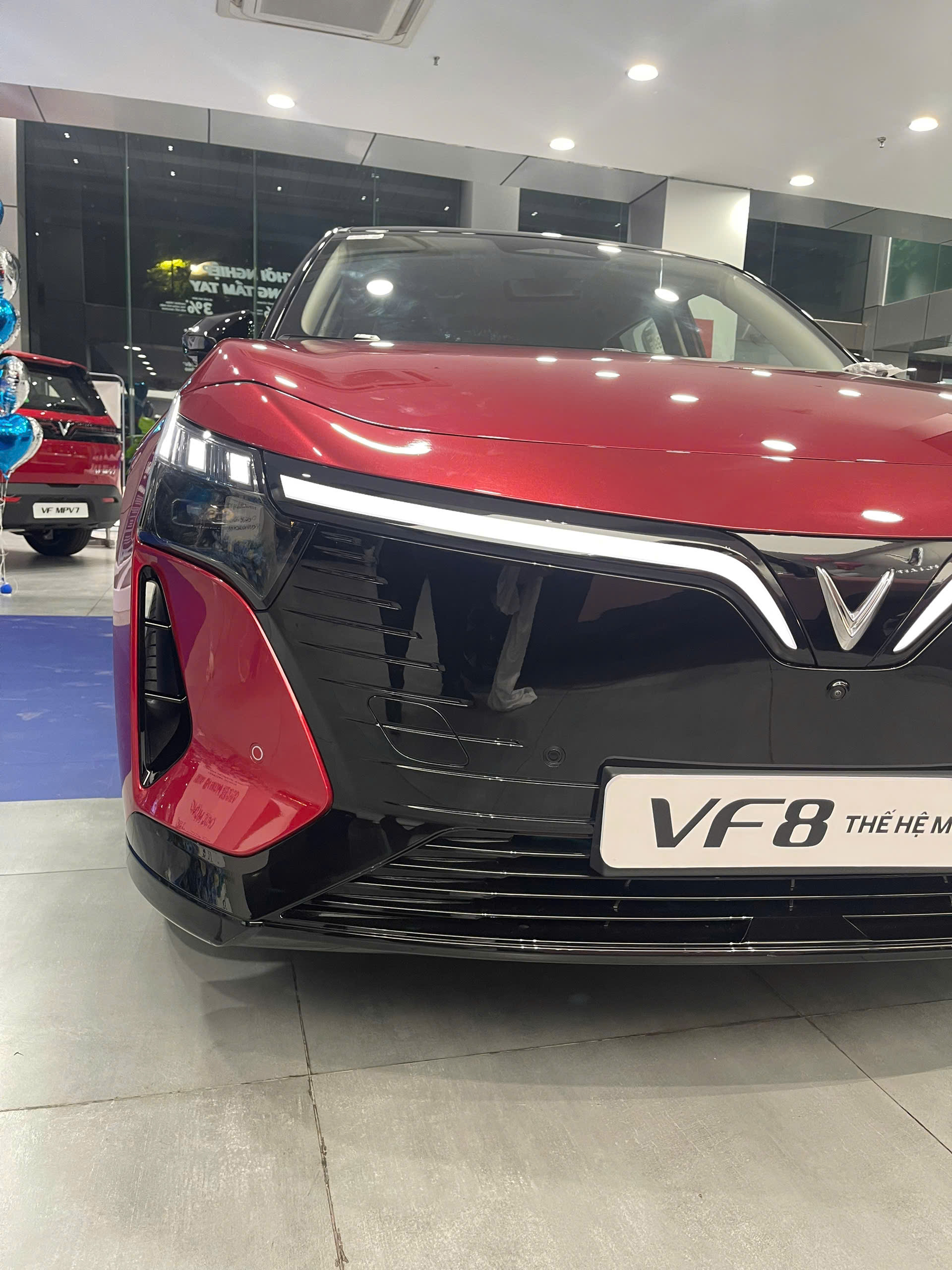 VF8 ALL NEW MÀU ĐỎ NỘI THẤT ĐEN