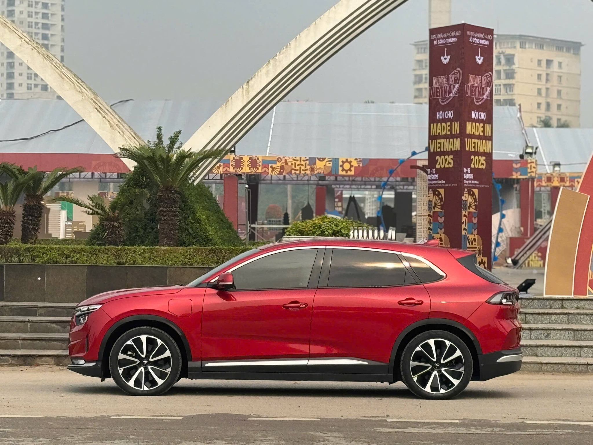 Giá xe vf8 plus 