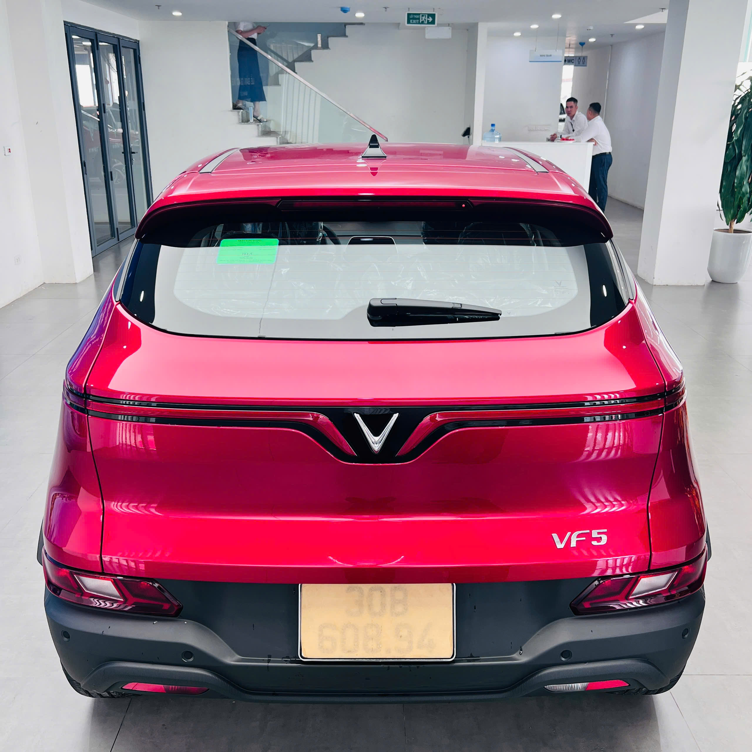 Giá VF5 tháng 7