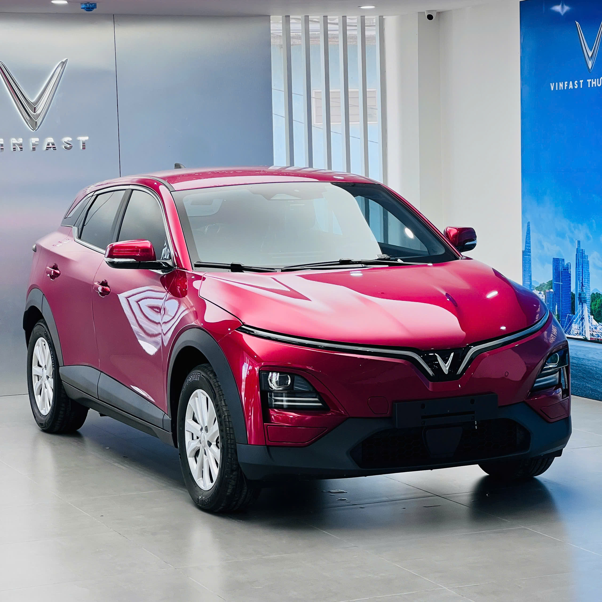 VF6 Eco Đỏ